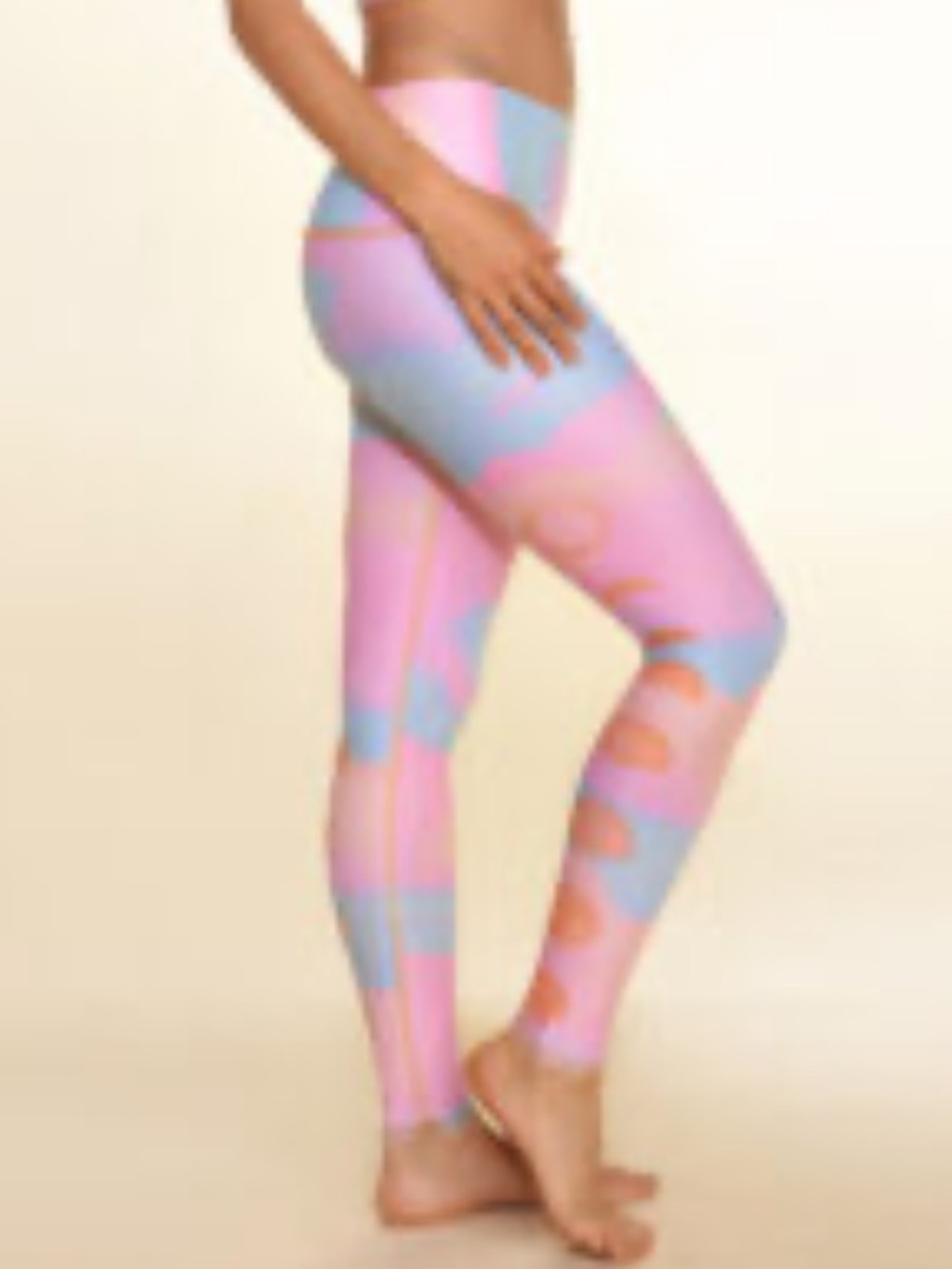 Teeki New Moon Rainbow hot pant M